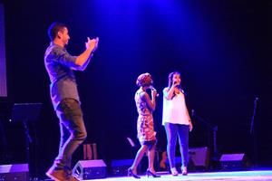 Chanson « Etre sûre » par Monica Emad et Khaled Magdi