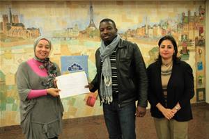 Distribution des attestations aux participants 