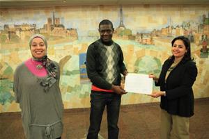 Distribution des attestations aux participants 