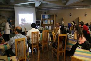 Les participants de l'atelier avec Mlle Dina ElKordy 