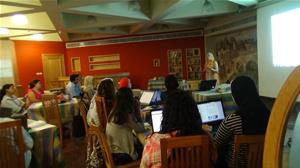 Les participants de l'atelier avec Mlle Dina ElKordy 