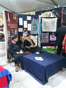 Les marchandises des Artisans du Festival