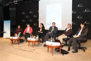 Table Ronde : Approches féminines en présence masculine !