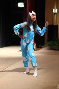 Sketch : Une goûte d’eau, Interprétation : Elèves de l’Institution Sainte Jeanne Antide