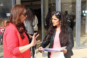 Me. Georgette William, Responsable des Relations Publiques avec Me. Hemmat du Centre d'Activités Francophone de la Bibliothèque d'Alexandie.