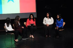 Sketch : Senghor... Négritude à l'immortalité présenté par les élèves de l'école Girard