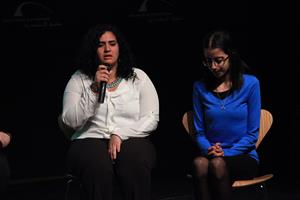 Sketch : Senghor... Négritude à l'immortalité présenté par les élèves de l'école Girard