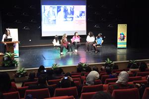 Sketch : Senghor... Négritude à l'immortalité présenté par les élèves de l'école Girard