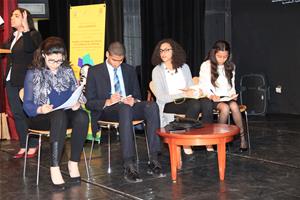 L'équipe de l'opposition du match oratoire