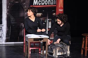 Pièce de théâtre : Y en a marre ! présenté par les élèves du Collège de la Mère de Dieu