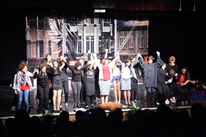 Pièce de théâtre : Y en a marre ! présenté par les élèves du Collège de la Mère de Dieu