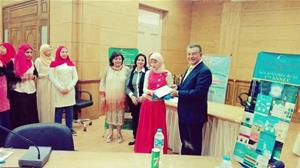 Distribution des certificats aux étudiants qui ont assisté à la formation