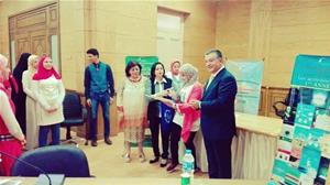 Distribution des certificats aux étudiants qui ont assisté à la formation