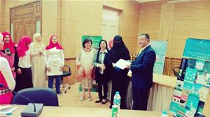 Distribution des certificats aux étudiants qui ont assisté à la formation