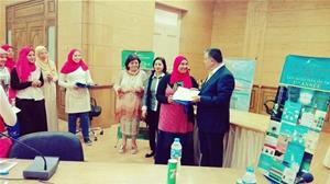 Distribution des certificats aux étudiants qui ont assisté à la formation