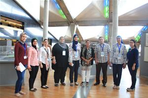 Les participants avec l'équipe du CAF lors d'une visite guidée