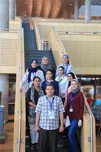 Les participants avec l'équipe du CAF lors d'une visite guidée 