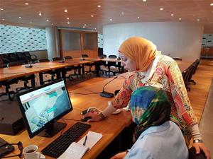 Atelier : TICE (Technologies de l’information de la communication pour l’enseignement – Niveau avancé) Mlle Dina El Kordy (Lectrice à la Faculté des Lettres-Université d’Alexandrie)