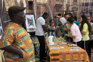 Les élèves avec les ivoiriens 