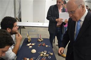 L'exposition des produits artisanaux 