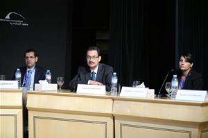 Les intervenants de la 2ème séance : M. Ayman Badawy, Co-Président de la Section d’Alexandrie Chambre de Commerce Française en Egypte, M. Ahmed Darwish, Président de l’Autorité Générale pour la Zone Économique du Canal de Suez et Mme Stéphanie Lanfranchi, Directrice du Bureau de l’Agence Française de Développement (AFD) en Égypte