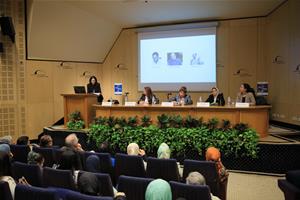 L'intervention de Dr Carole Escoffey, Maître de conférences, Département de Langue  et de Littérature Françaises, Faculté de Pédagogie, Université d’Alexandrie