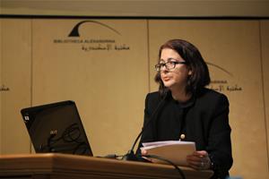 L'intervention de Dr Carole Escoffey, Maître de conférences, Département de Langue  et de Littérature Françaises, Faculté de Pédagogie, Université d’Alexandrie