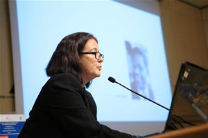 L'intervention de Dr Carole Escoffey, Maître de conférences, Département de Langue  et de Littérature Françaises, Faculté de Pédagogie, Université d’Alexandrie
