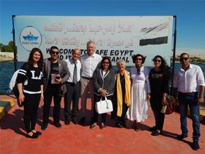 Lors de la visite du nouveau Canal de Suez 