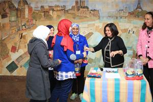 La distribution des prix pour l'équipe gagnante