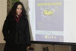 M<sup>lle </sup> Imane Mansi, Enseignante de français à l’École Girard d’Alexandrie et l'animatrice de l'atelier