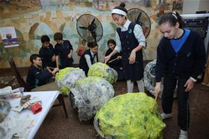  Atelier de création de grosses têtes  