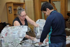  Atelier de création de grosses têtes  