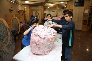  Atelier de création de grosses têtes  <ul></ul>