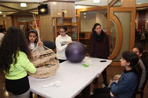  Atelier de création de grosses têtes  <ul></ul>