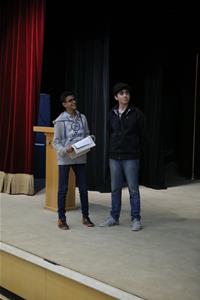 Les participants de l'atelier de théâtre durant la répétition