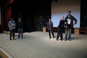 Les participants de l'atelier de théâtre durant la répétition