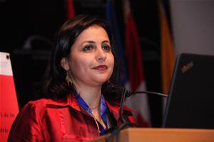 Mot de Dr Marwa El Sahn, Directrice du Centre d'Activités Francophones (CAF)