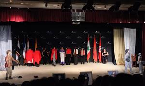  Pièce de théâtre : Sur le bout de la langue par les élèves du Collège de la Mère de Dieu d’Alexandrie