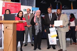 Remise des prix du CONCOURS SUR LES CÉLÉBRITÉS FÉMININES FRANCOPHONES, Christian Elongue, le gagnant du deuxième prix du résumé 