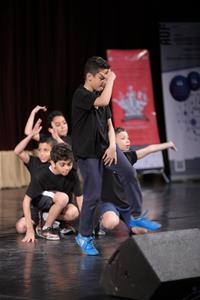 Danse : B-boy show par un groupe d’élèves du Collège Saint-Marc d’Alexandrie       