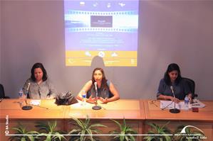 De gauche à droite : M<sup>me</sup> Hala El Mawy, Journaliste, présentratrice à la radio et experte en critique de cinéma, Mme Hala Galal et Dr Marwa El Sahn, Directrice du CAF