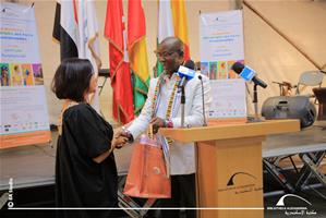  De gauche à droite : Dr Marwa El Sahn, Directrice du Centre d’Activités Francophones et M. l’Ambassadeur, Eugène Allou-Allou, Ambassadeur de la Côte d’Ivoire en Egypte 