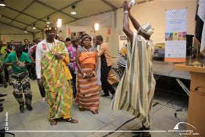 Un spectacle artistique présenté par les étudiants de l'université Senghor 