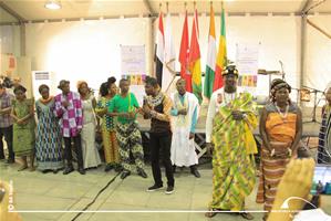  Un spectacle artistique présenté par les étudiants de l'université Senghor 