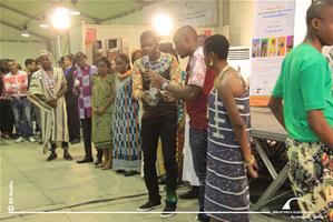  Un spectacle artistique présenté par les étudiants de l'université Senghor 