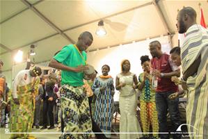  Un spectacle artistique présenté par les étudiants de l'université Senghor 