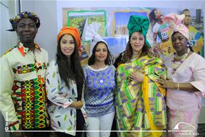 ?L'équipe du CAF avec SEM Eugène Allou-Allou, Ambassadeur de la Côte d'Ivoire en Egypte et Mme Eugène ALLOU-ALLOU, l’épouse de l’Ambassadeur de la Côte d’Ivoire en Egypte 