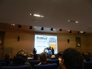  A la bibliothèque de l'Alcazar