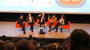 Projection des films et un débat